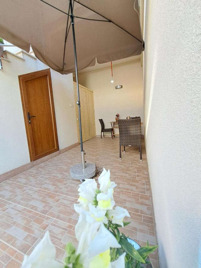 Meressa Nina&Leo Studio Apartments Novigrad Istria Exterior foto
